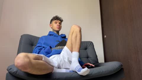   online show from 03.04.25