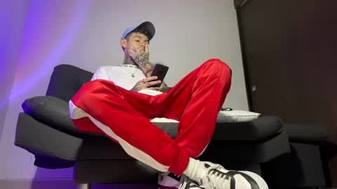   online show from 03.12.25