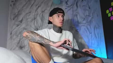   online show from 11.30.25