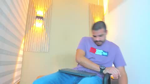 arthur_howard online show from 01.13.26