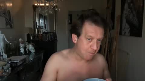 artisterotic online show from 03.11.25