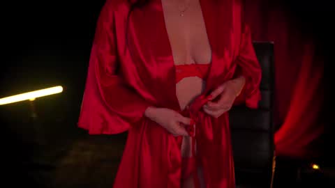 Snapshot of artmarlene chatting on 02.25.25 Marlene online show from 02.25.25