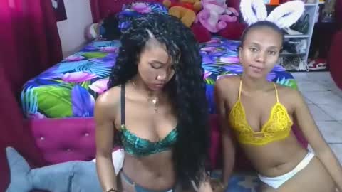 Snapshot of artsloveyou chatting on 03.23.26 artsloveyou online show from 03.23.26