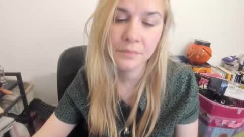 MIA online show from 04.20.26