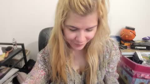 MIA online show from 04.25.26