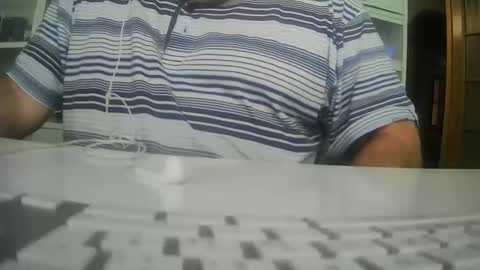 Snapshot of arturo200247 chatting on 09.23.25 arturo200247 online show from 09.23.25