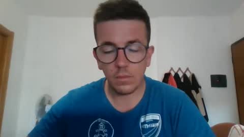 Snapshot of arturpaulval chatting on 05.19.26 arturpaulval online show from 05.19.26