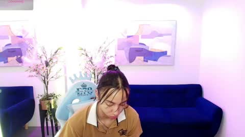 Snapshot of ary_gala chatting on 05.18.26 ARY. online show from 05.18.26