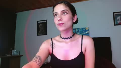 Snapshot of ary_pieerce chatting on 06.20.26 Independent Model online show from 06.20.26