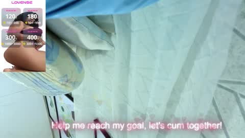 Snapshot of ary_salome1 chatting on 10.18.25 Ary Salome1 online show from 10.18.25