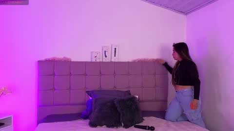 arycooper_ online show from 02.04.26