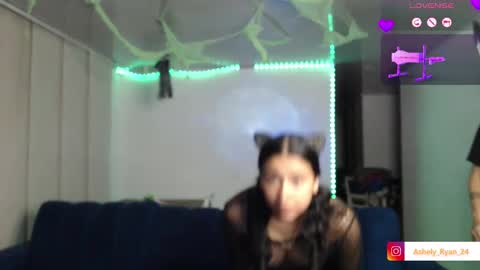 Ashley And Ryan  online show from 10.08.25