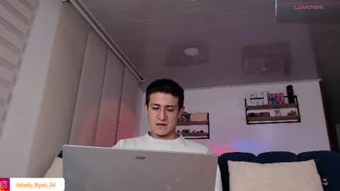 Snapshot of ashely_ryan24 chatting on 07.25.26 Ashley And Ryan online show from 07.25.26