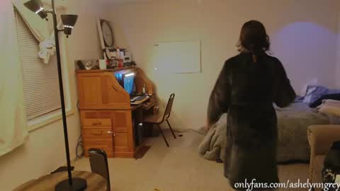 Ashelynn Grey online show from 02.15.25