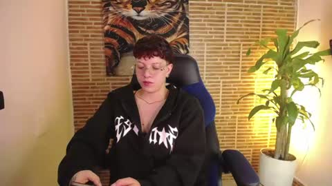 asher_addams__ online show from 07.17.26