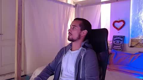 Snapshot of asherxxx_ chatting on 02.24.26 CARIBBEAN DREAM online show from 02.24.26