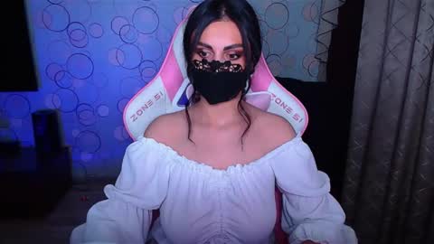   Yasmina   online show from 11.07.25