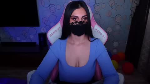   Yasmina   online show from 04.11.26