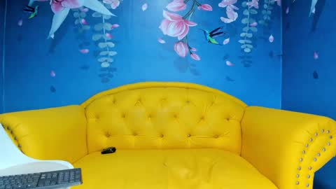 Snapshot of ashley_fresita chatting on 12.15.24 ASHLEY online show from 12.15.24