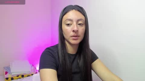 Snapshot of ashleybazan1 chatting on 10.09.25 Ashley online show from 10.09.25