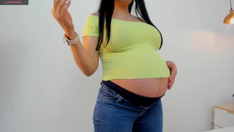 Snapshot of ashleyknightt chatting on 12.06.24 Ashley knight online show from 12.06.24