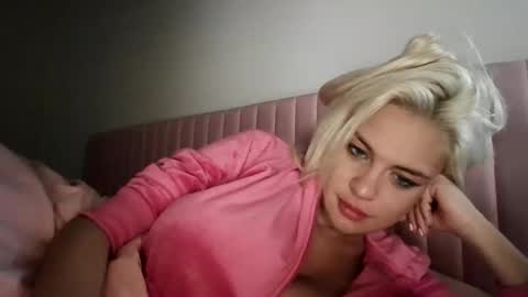 ashleymaddyyyy647935 online show from 04.25.26