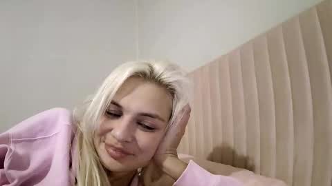 ashleymaddyyyy647935 online show from 04.29.26