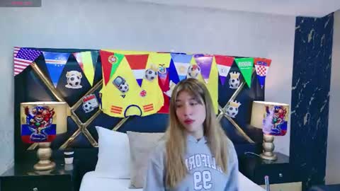 AshleyRoberh online show from 06.25.26