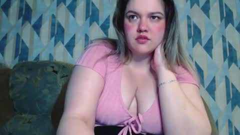 Snapshot of ashleyrosee_ chatting on 10.02.25 Anite online show from 10.02.25
