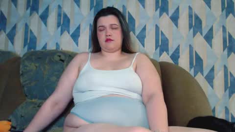 Snapshot of ashleyrosee_ chatting on 10.06.25 Anite online show from 10.06.25