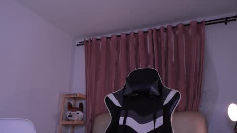 Ashley Lauren online show from 11.25.25