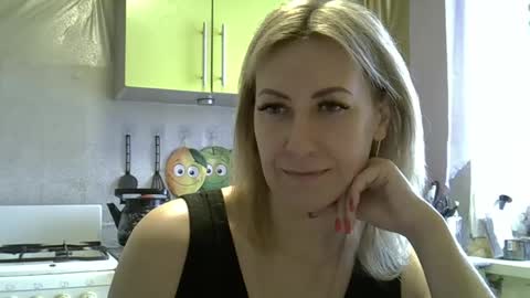 Snapshot of ashleyxhoney chatting on 02.10.25 AshleyXHoney online show from 02.10.25