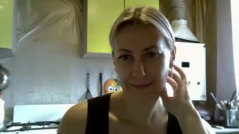 Snapshot of ashleyxhoney chatting on 09.18.25 AshleyXHoney online show from 09.18.25