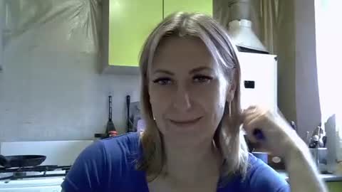 Snapshot of ashleyxhoney chatting on 09.29.25 AshleyXHoney online show from 09.29.25