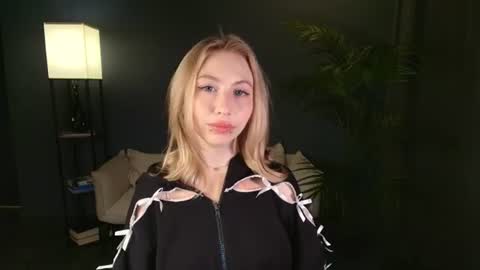 Victoria  online show from 07.29.26