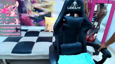 Snapshot of ashly_sexylatina18 chatting on 09.25.25 ashly online show from 09.25.25