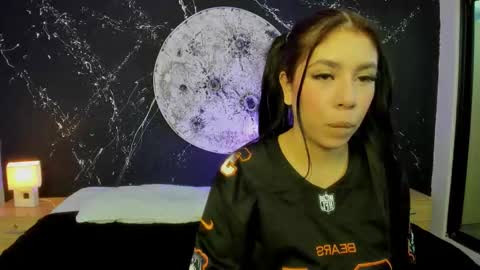 Snapshot of asiaandzoe chatting on 09.09.25 Asia and Zoe online show from 09.09.25