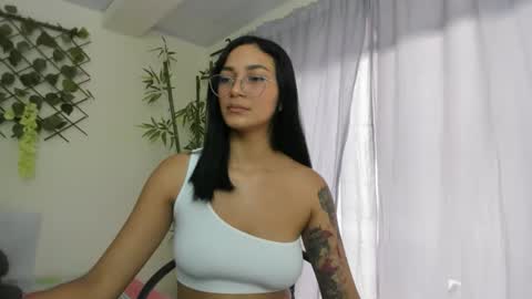 Camila online show from 10.24.25