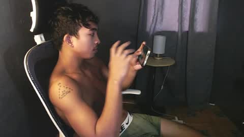 Snapshot of asian_hunk_moreno chatting on 07.09.26 Yuri online show from 07.09.26