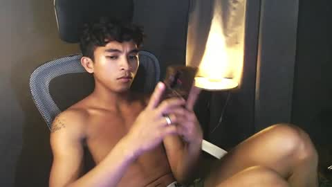 Snapshot of asian_hunk_moreno chatting on 07.09.26 Yuri online show from 07.09.26