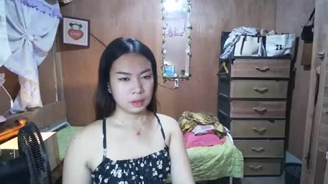 Snapshot of asian_llory chatting on 10.08.25 asian_llory online show from 10.08.25