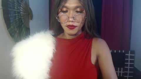 Snapshot of asian_petit19 chatting on 12.28.24 Lovely online show from 12.28.24