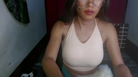 Snapshot of asian_petit19 chatting on 01.18.25 Lovely online show from 01.18.25