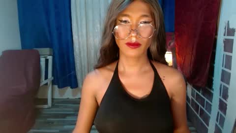 Snapshot of asian_petit19 chatting on 01.23.25 Lovely online show from 01.23.25