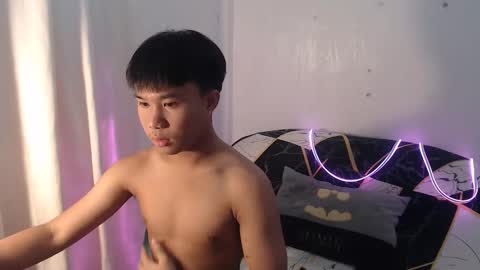 Snapshot of asian_prince_of_cock chatting on 09.22.25 Prince online show from 09.22.25