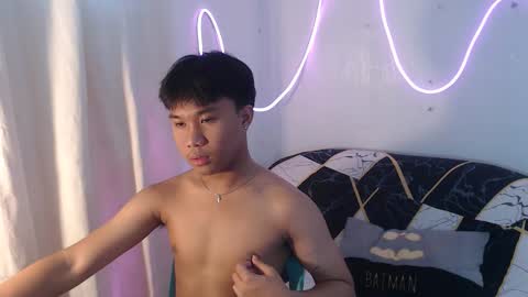 Snapshot of asian_prince_of_cock chatting on 09.25.25 Prince online show from 09.25.25