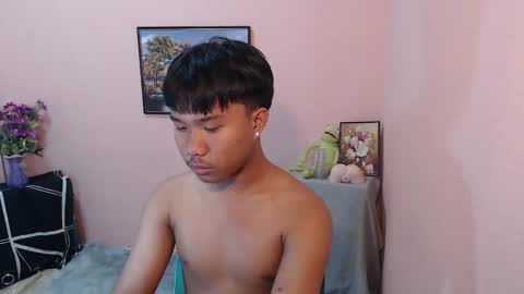 Snapshot of asian_prince_of_cock chatting on 10.14.25 Prince online show from 10.14.25