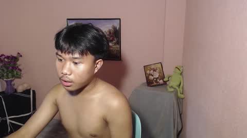 Snapshot of asian_prince_of_cock chatting on 10.21.25 Prince online show from 10.21.25