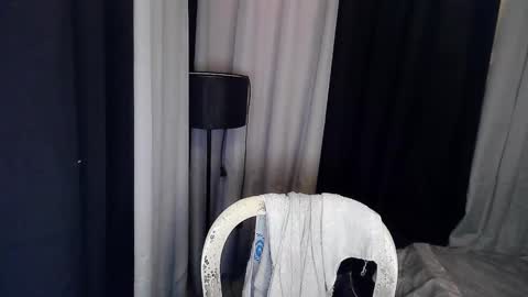 Snapshot of asian_suteishi chatting on 10.10.25 stacey online show from 10.10.25