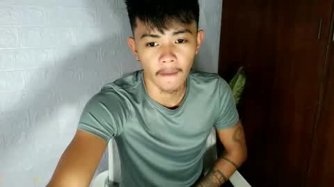 Snapshot of asian_utogxxx chatting on 02.11.26 angello abayon online show from 02.11.26